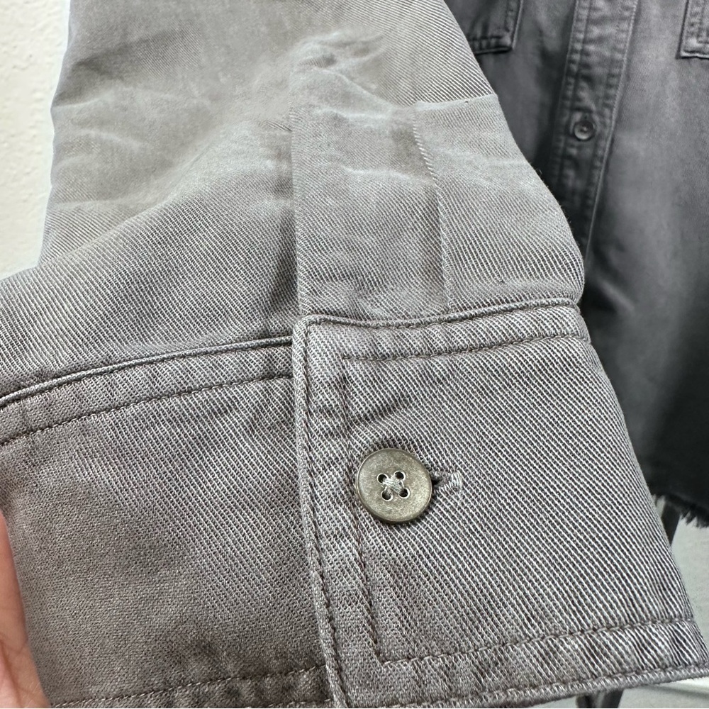 Side Stitch Women’s Front Button Down Gray Blouse Size S - Picture 3 of 7